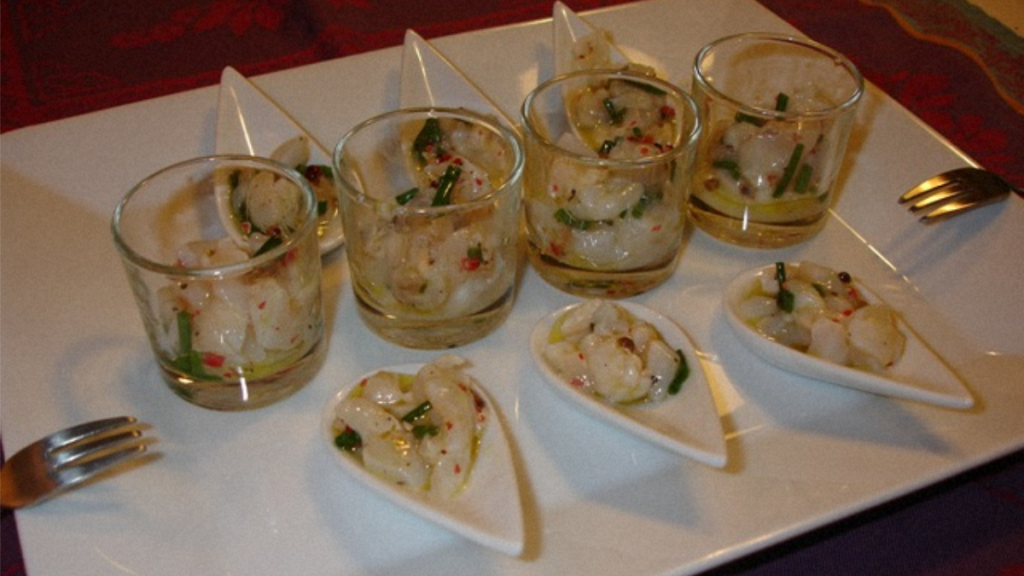 Petites Cuillères de Carpaccio de Saint-Jacques