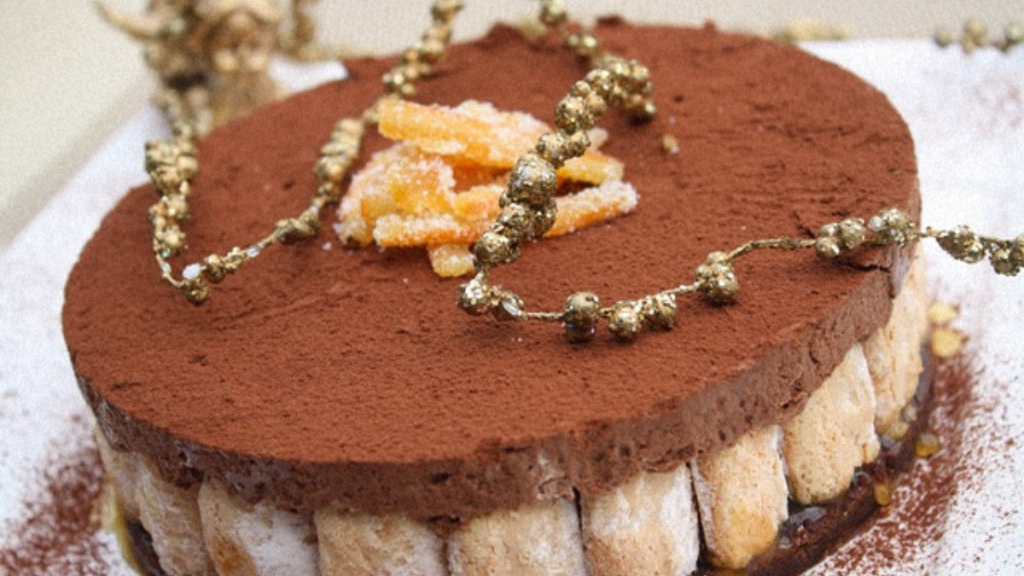 Recette : Marquise au Chocolat Tonka sur Fond de Brownie et Orange Napoléon