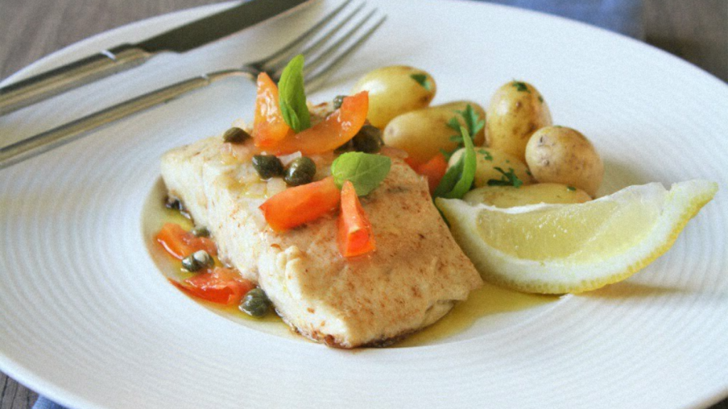 Filet (pavé) de Maigre Poêlé, Huile Vierge aux Câpres et Pomme Vapeur