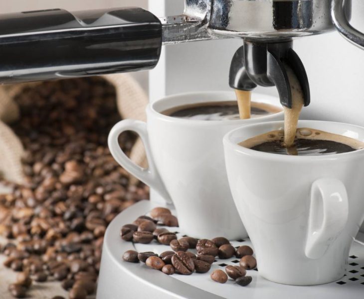 Comment préparer un expresso digne d'un barista à la maison ?