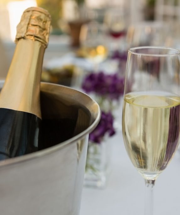 Comment bien choisir un champagne à offrir selon le profil